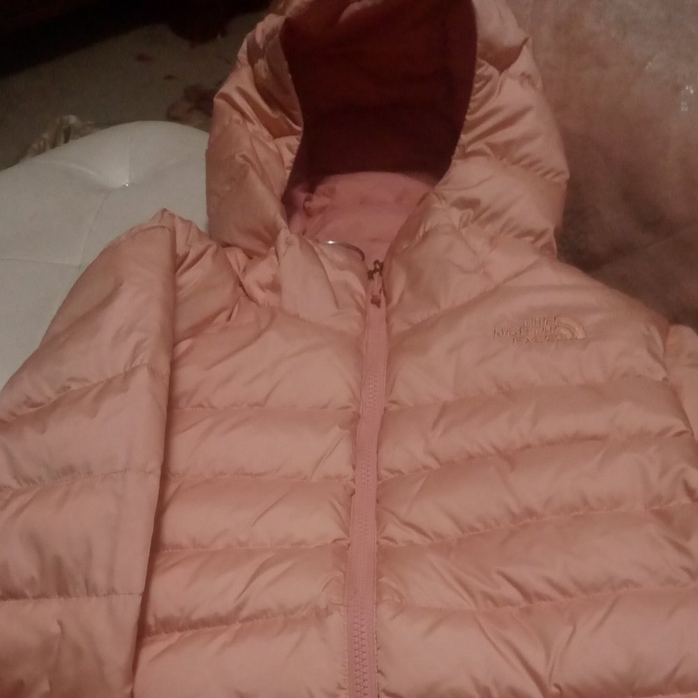 Never worn north face light pink jacket, XL